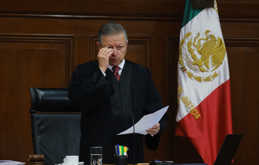 foro jurídico arturo zaldívar