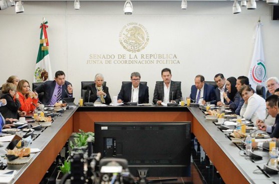 foro jurídico Monreal expresa preocupación pretensión de EU de convocar a México para consultas sobre política energética