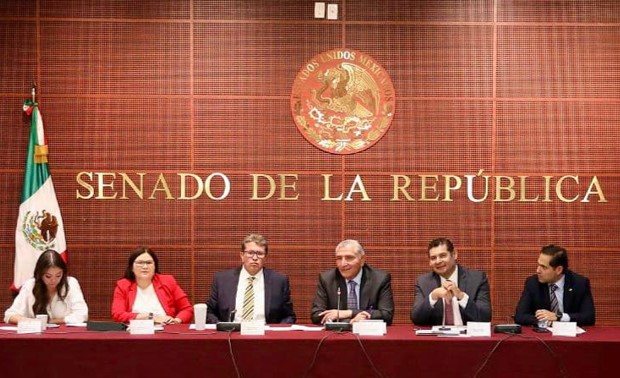 foro jurídico Reunión en Senado con Adan Agusto López