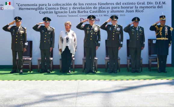 ceremonia para la colocación de los restos fúnebres del extinto General de División Diplomado de Estado Mayor, Hermenegildo Cuenca Díaz