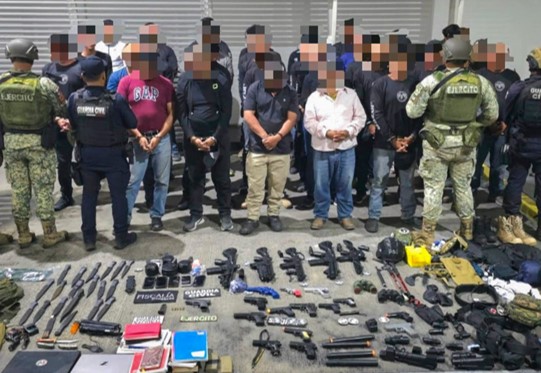 Detienen a 38 integrantes de la iglesia La Luz del Mundo en Michoacán