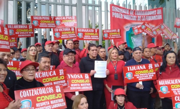 Tabajadores del PJF exigen derechos laborales