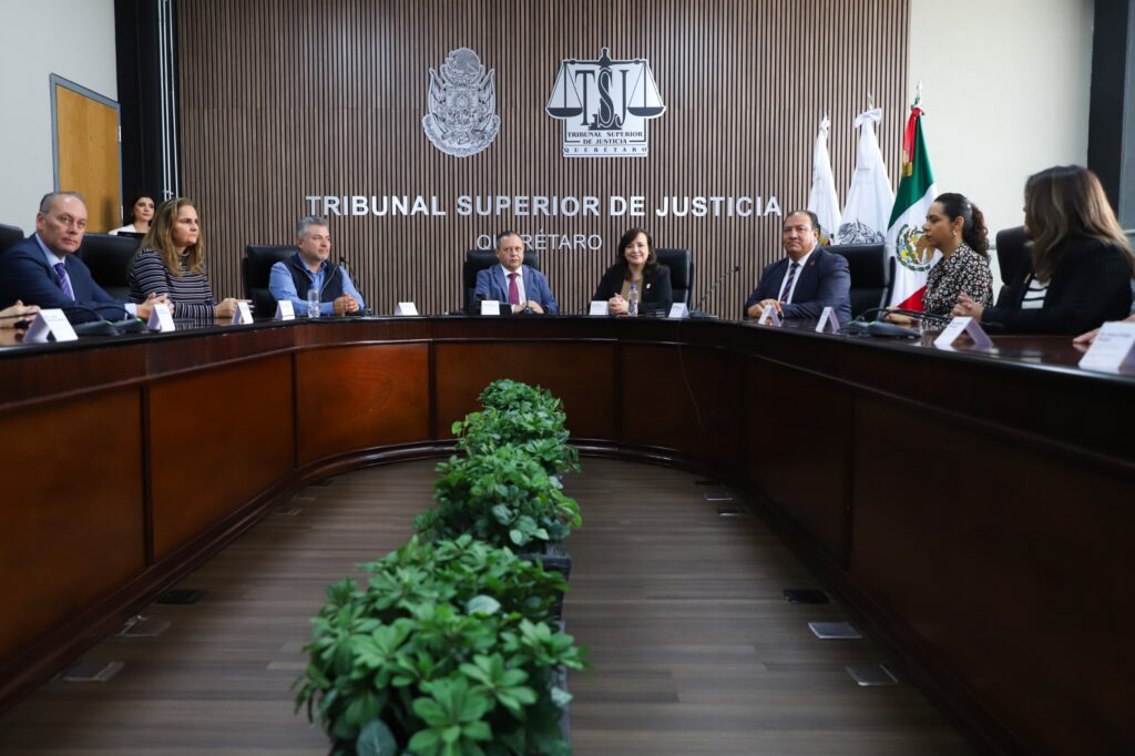 Restaurará UAQ documentos históricos del Poder Judicial del estado