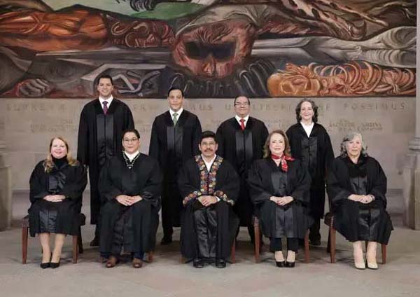 Primera generación de ministras y ministros electos por voto popular